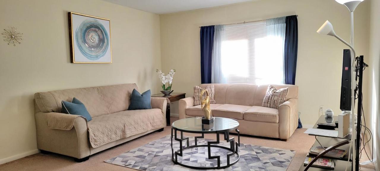 Prime Location For Uf Visitors 2Br Condo With Pool And Fast Wi-Fi Gainesville Exterior photo